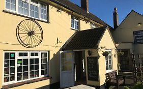 The George Inn Ilminster 3*